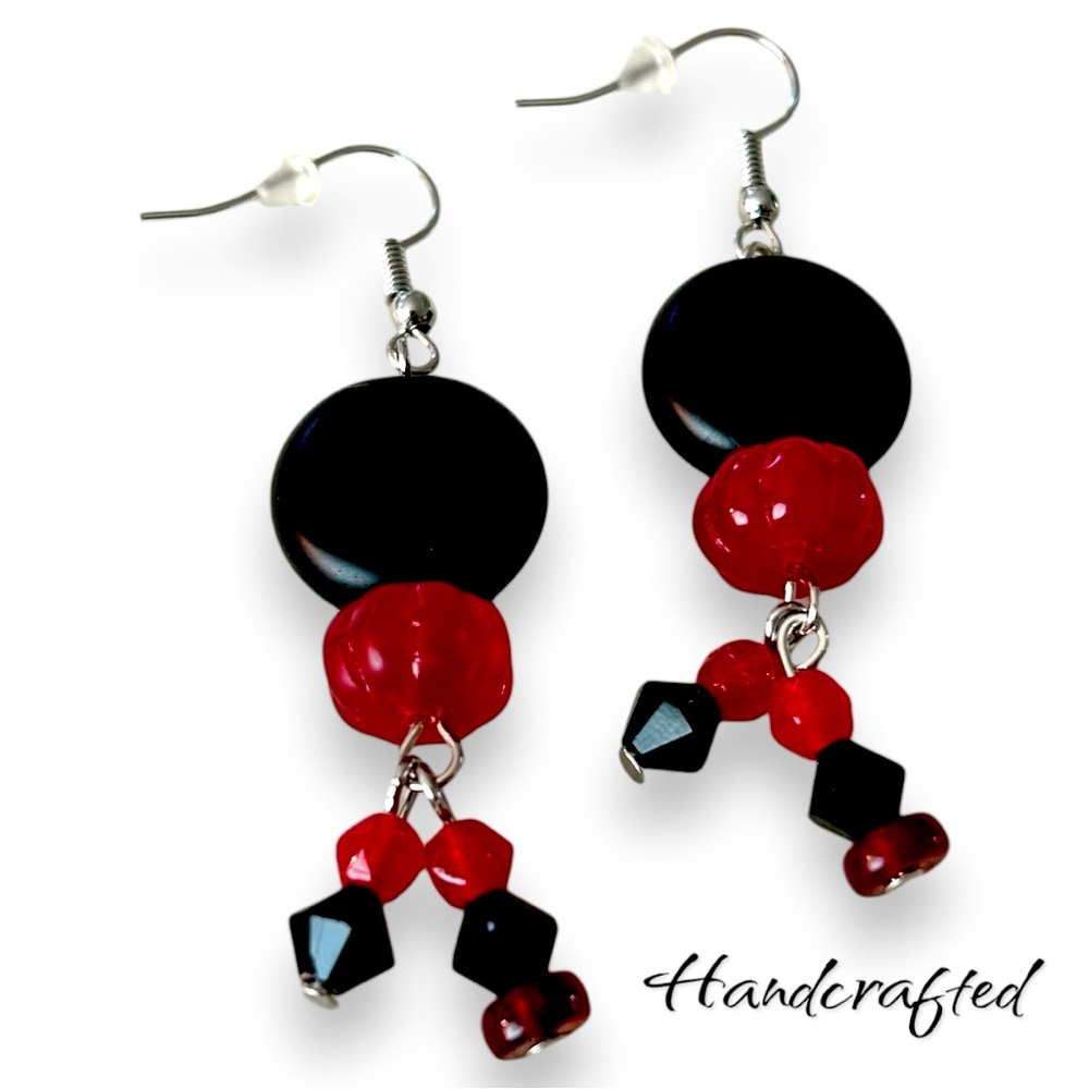 Handcrafted glass and acrylic beaded earrings. Black and red